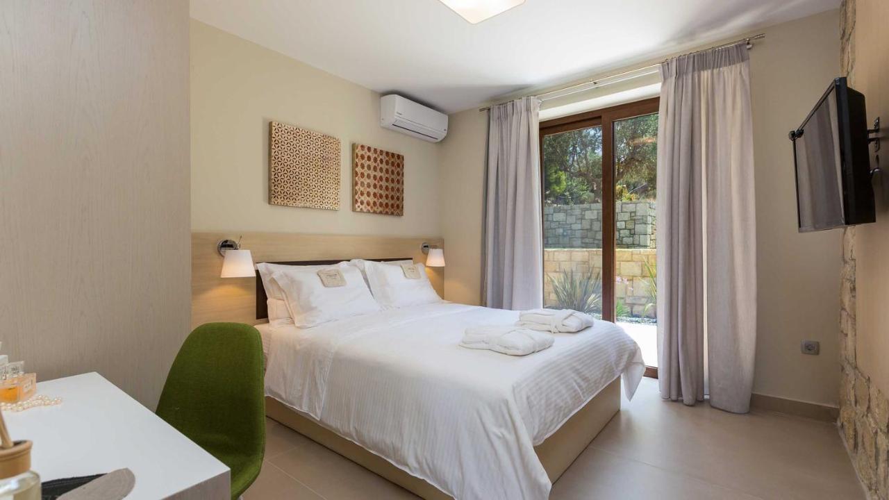 Villa Emilia I Luxury, Amazing Seaview, Next To The Town Kíssamos Dış mekan fotoğraf