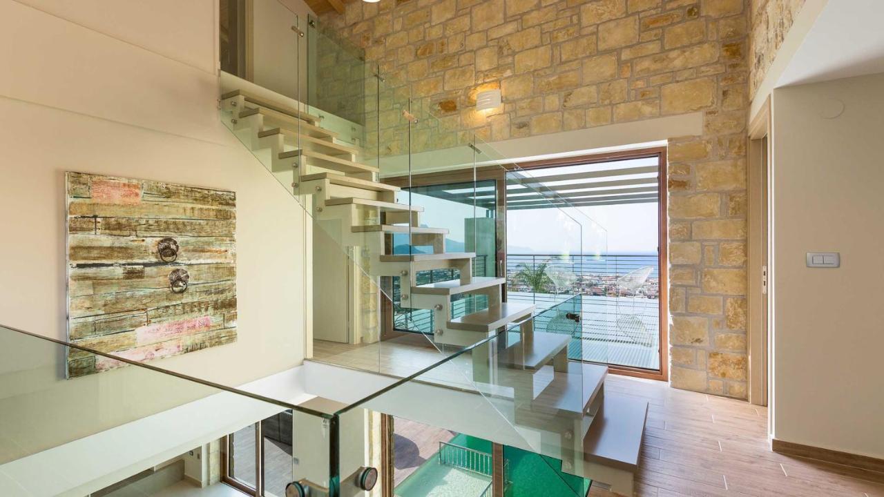 Villa Emilia I Luxury, Amazing Seaview, Next To The Town Kíssamos Dış mekan fotoğraf
